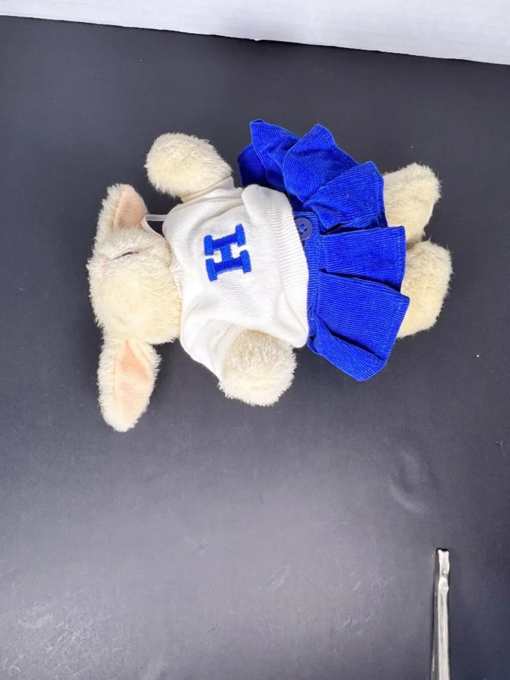 Vintage Hoppy VanderHare Go Go Go Fur It Cheerleader Plush 1996